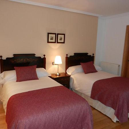 Asiáin Casa De La Cadenaゲストハウス 部屋 写真
